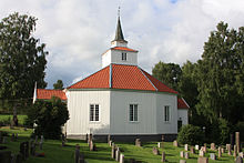 Foto einer weißen Holzkirche