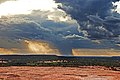 Zicht vanaf de top op regenwolken in juli 2008