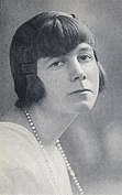 Nell Walden in 1918