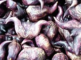 Boiled water caltrop (Trapa bicornis) seeds