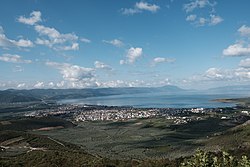 Şehrin genel görünümü ile İznik Gölü (Eylül 2019)