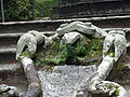 Krebs (italienisch Gambero) am Brunnen des Parks der Villa Lante