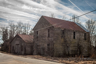 Old buildings at corner of VA 806 and VA 616