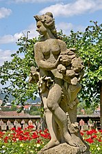 Skulptur im Bamberger Rosengarten