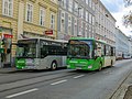 Alte Regiobus-Design (links) und neues (rechts) in der Verbundlinie