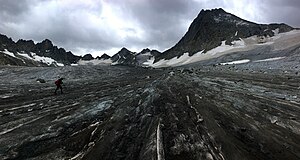 Mammoth Glacier mit Split Mountain (rechts), den Twin Peaks (mittig im Hintergrund) und Mount Woodrow Wilson (links) (2019)