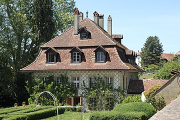 Schloss Uebewil: Südostfassade