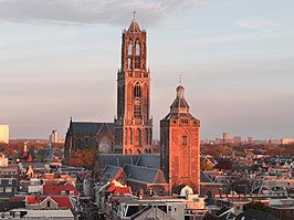 Buurkerk met Domtoren op de achtergrond