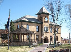 Das ehemalige Navajo County Courthouse ist seit Juli 1978 im NRHP eingetragen.[1]