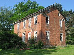 The abandoned William P. Hay House on Jimtown Road