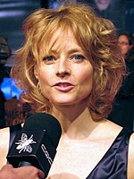 Photo of Jodie Foster attending the premiere of The Brave One in 2007.