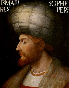 Schah Ismail I. von Persien mit grau-rötlichem Fehrückenbesatz (1487–1524)