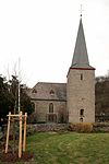 Außenansicht der Kirche St. Servatius in Kirchveischede