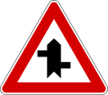 Offset side roads with priority, first to the right