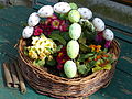 Osterkorb mit Frühlingsblumen (von Brücke) – hier für dieses Bild stimmen