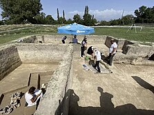 Təpəbaşı nekropolunda aparılan qazıntı işləri