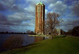 Westeinderplassen bij de Watertoren van Aalsmeer.