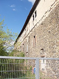 Burg Södel: Rückansicht, abgesperrt