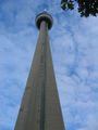 CN Tower von unten