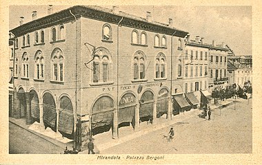 Palazzo in epoca fascista