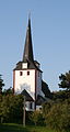 Kirche mit Ausstattung, Kirchhof, sieben Grabmale, Denkmal für die Gefallenen des Ersten Weltkrieges und Kirchhofseinfriedung mit Tor