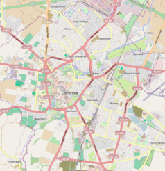 Mapa konturowa Cambridge, blisko centrum na lewo znajduje się punkt z opisem „King’s College”