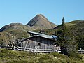 Die Hütte und der Findenigkofel