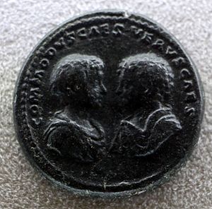 Medaillon mit Annius Verus und Commodus