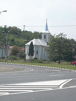 A szántóhalmi ortodox templom a 68B út leágazásánál