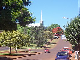 Avenida Sarmiento met op de achtergrond de kathedraal