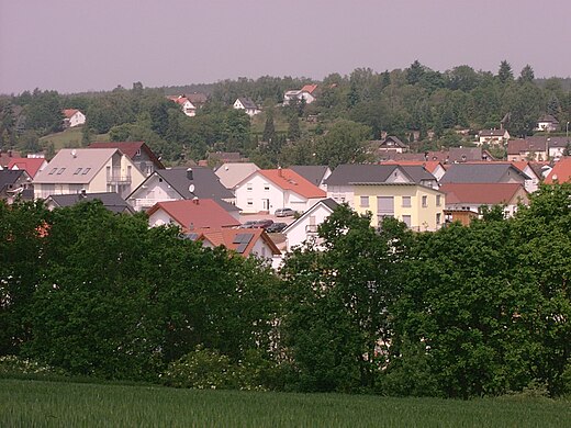 Die gute Verkehrsanbindung und der Pfälzerwald bringen Touristen