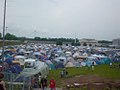 Ein Campingplatz 2004 mit Blick auf die Zeppelinhaupttribüne