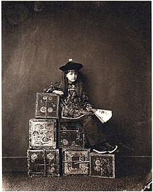 Xie Kitchin als Teehändlerin (1873), aus der Sammlung Wilfried und Ute Wiegand
