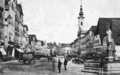 Der Platz um 1875. Rechts vorne der 1880 abgebrochene Dominikanerbrunnen